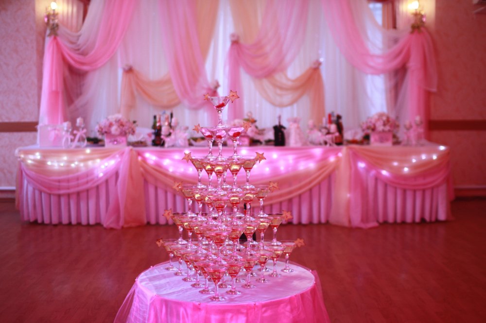 Розовая свадьба  тел 8-968-860-18-35